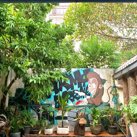 Vang Vieng Lily Backpackers Hostel Buitenkant foto