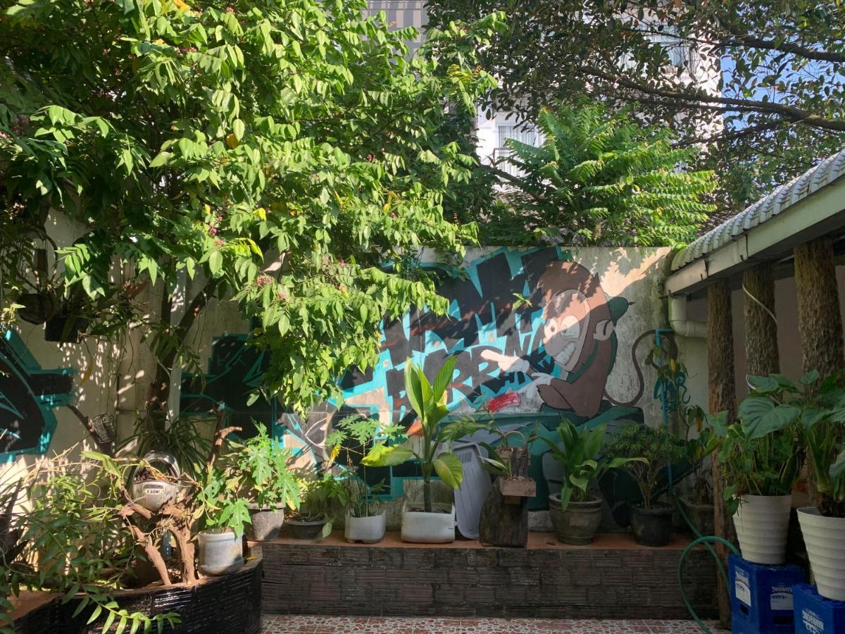 Vang Vieng Lily Backpackers Hostel Buitenkant foto