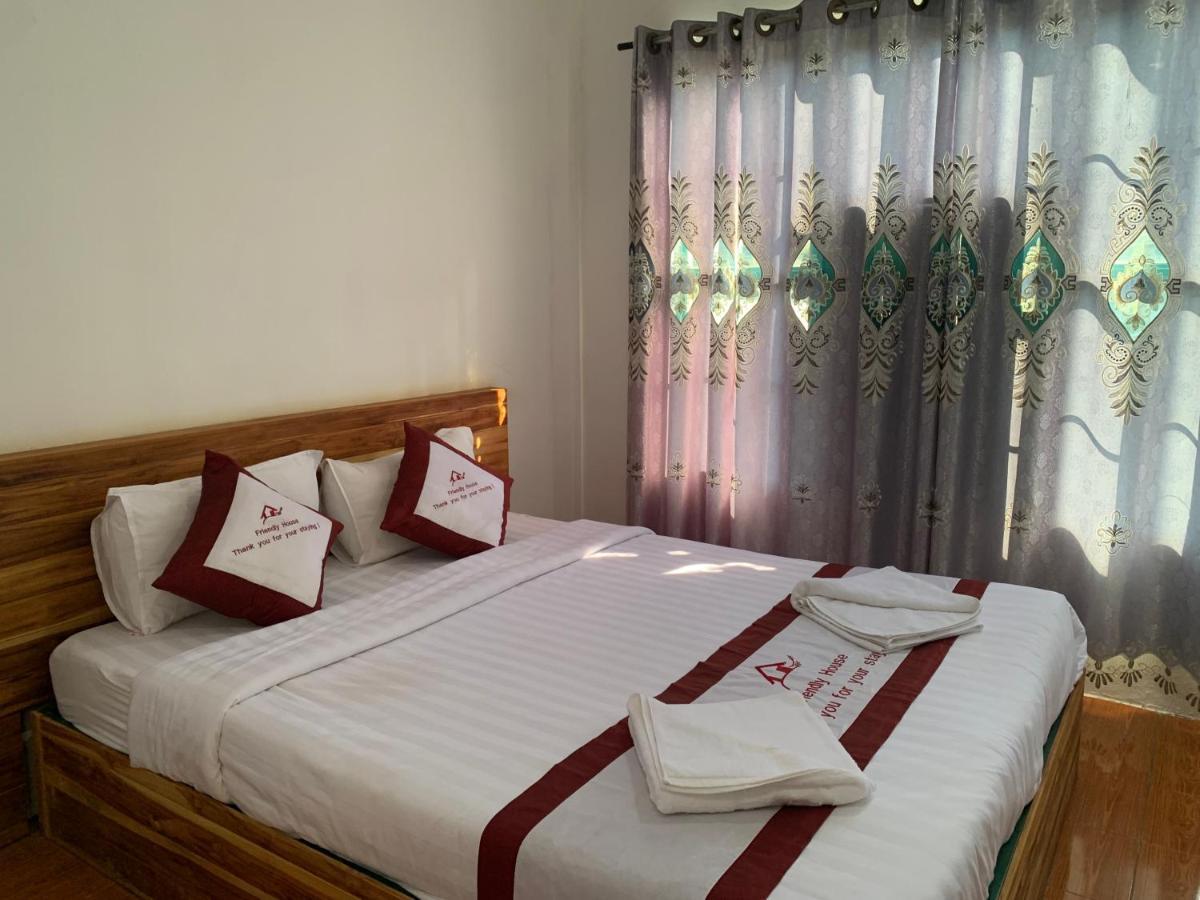Vang Vieng Lily Backpackers Hostel Buitenkant foto