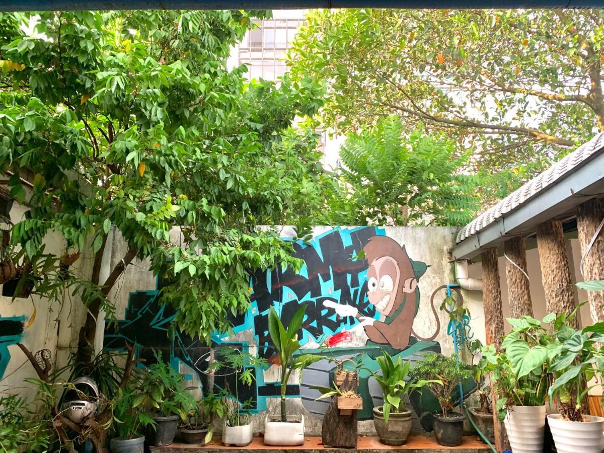 Vang Vieng Lily Backpackers Hostel Buitenkant foto