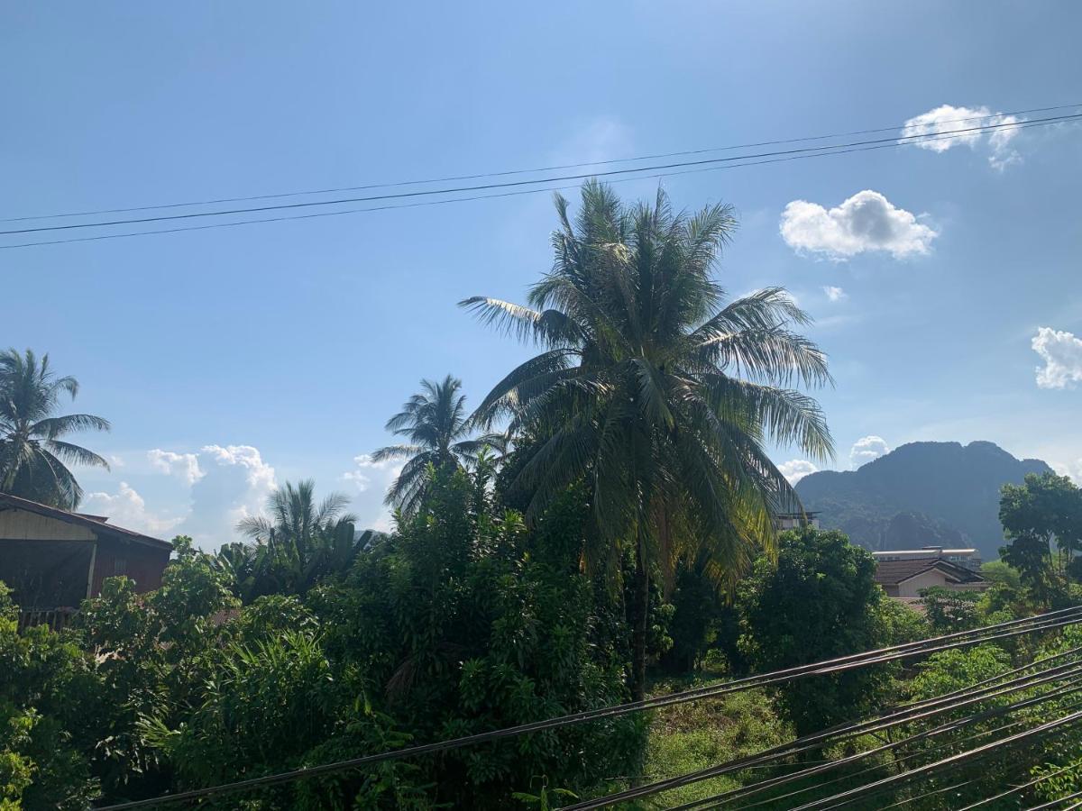 Vang Vieng Lily Backpackers Hostel Buitenkant foto
